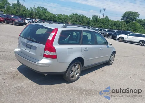 2005 Volvo V50 T5/T5 A/T5 Awd z USA, uszkodzony, nr VIN YV1MJ682552076956